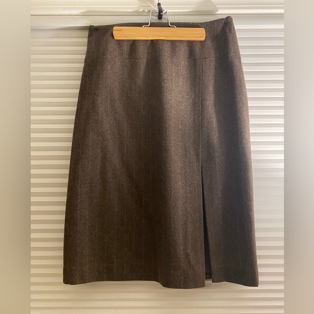 Banana Republic Stretch Wool skirt - size 2